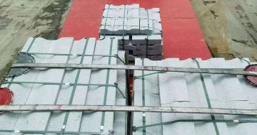 河源 芝麻白仿形加直形路沿石出货日常