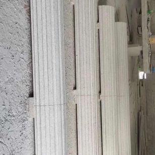 河源 花岗岩厂家带你看白麻花岗岩门楼大柱柱皮