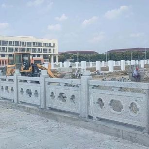 河源 白麻花岗岩荔枝面河道栏杆