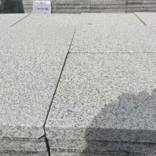 河源 白麻花岗岩石材推荐 荔枝面地铺石