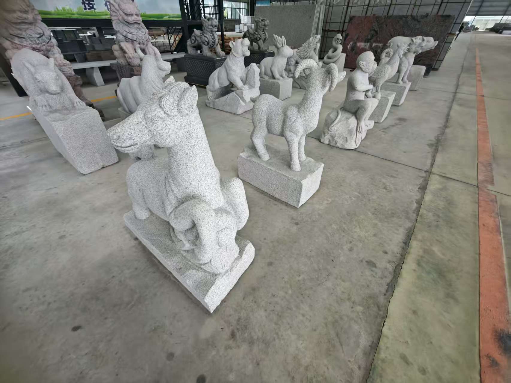 河源 芝麻白花岗岩造型立体雕刻——十二生肖