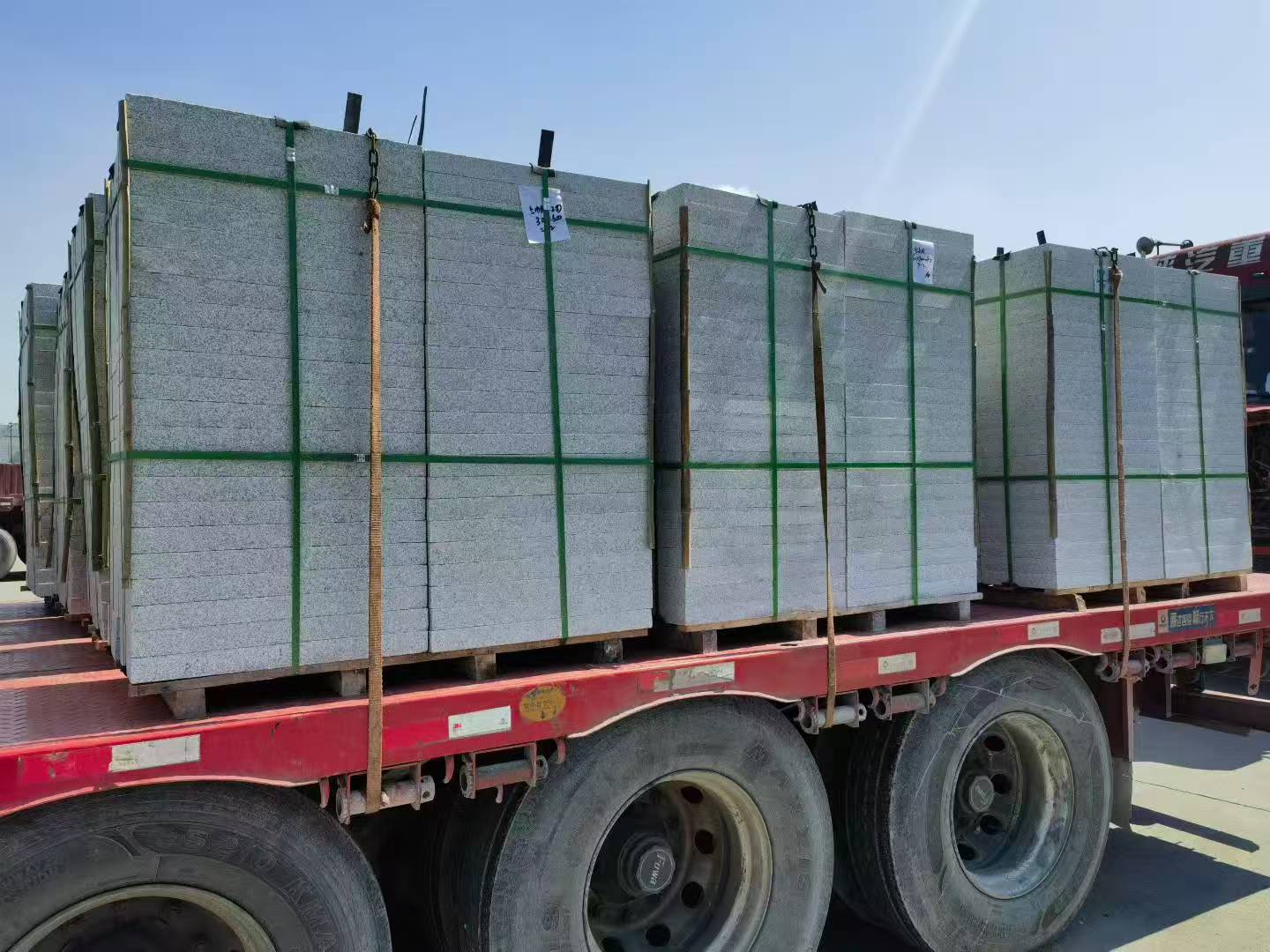 河源芝麻白花岗岩出货日常地铺石